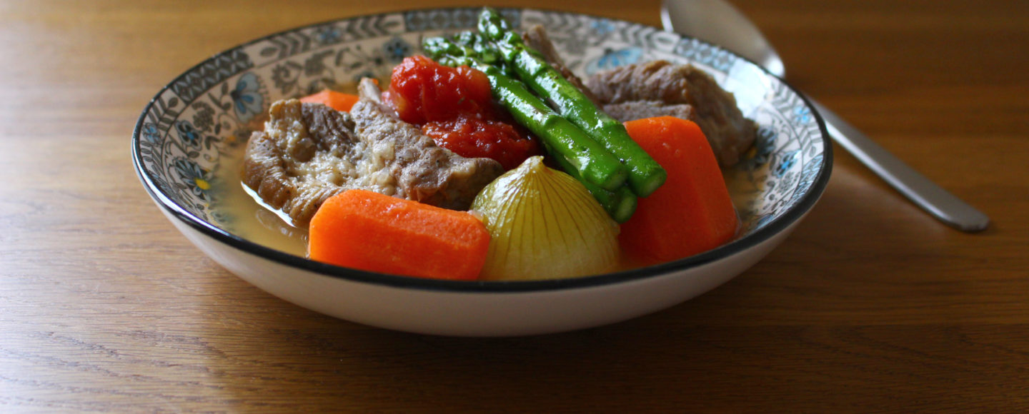 スペアリブと野菜のスープ