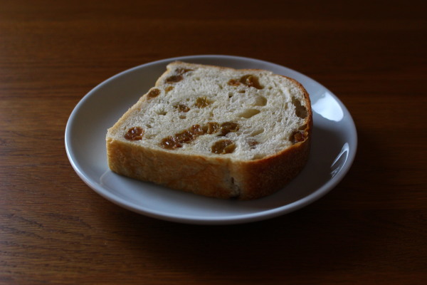 ラム香るぶどう食パン