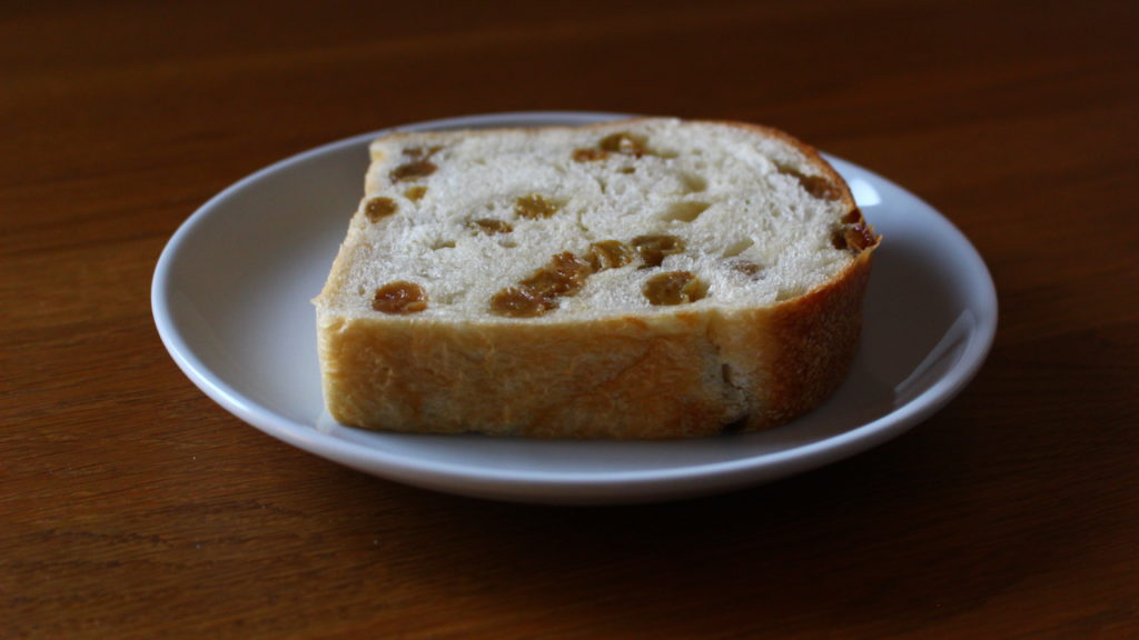 ラム香るぶどう食パン