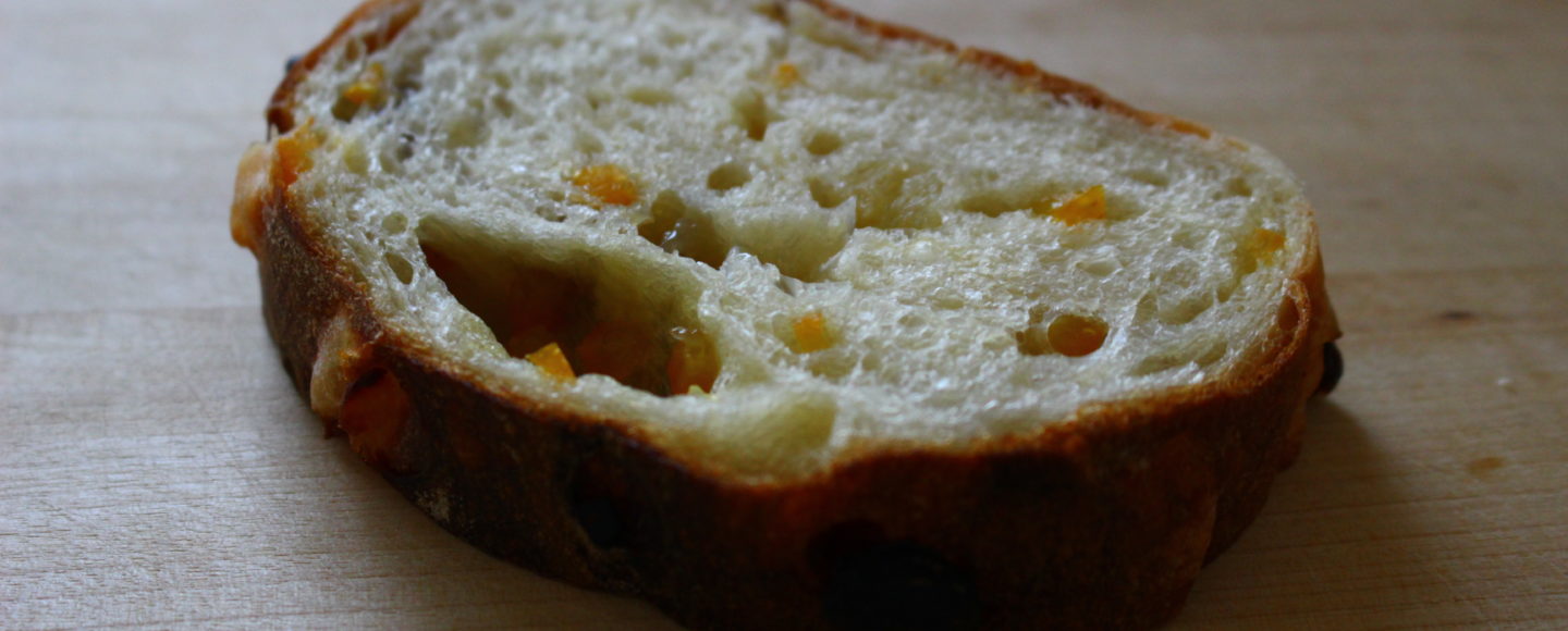 ドライフルーツのパン