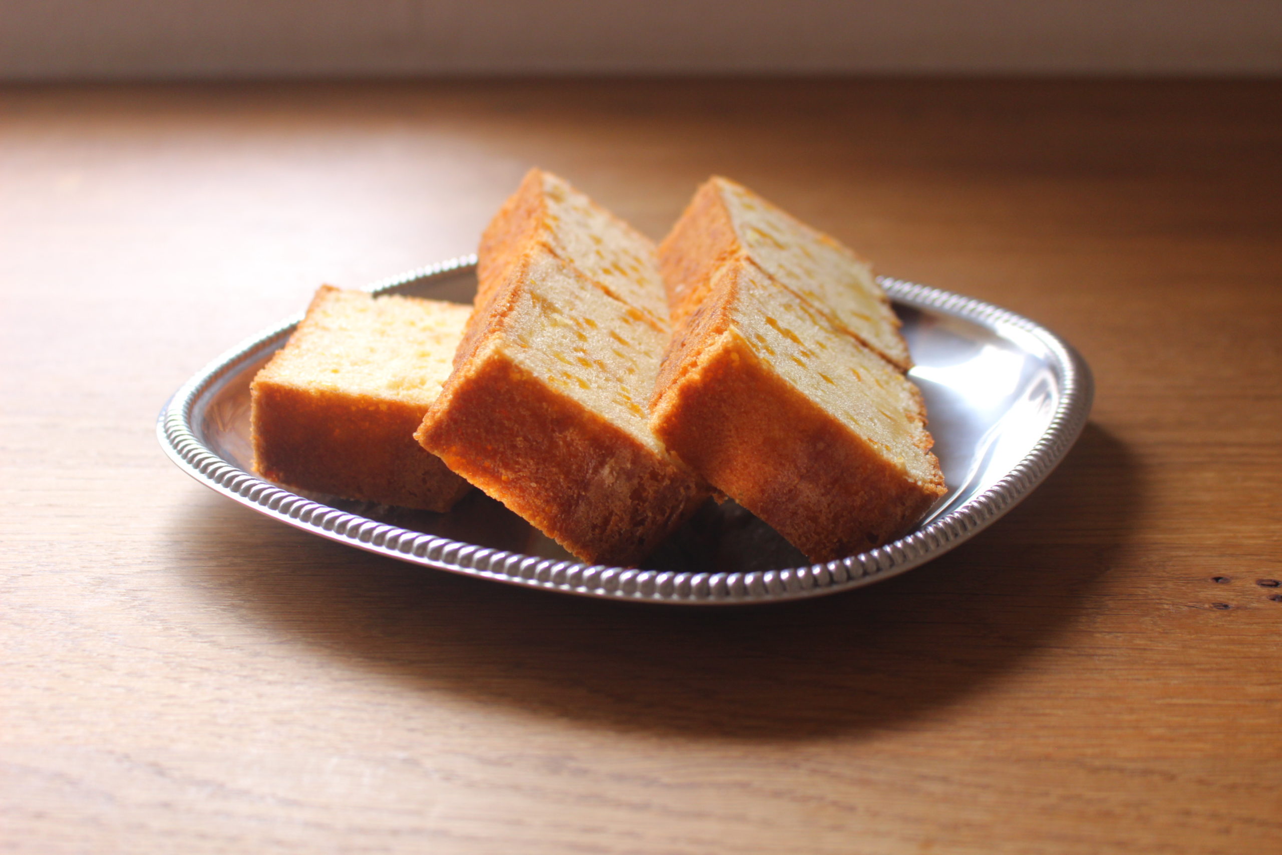 はっさくピールのケーキ ひよこ食堂