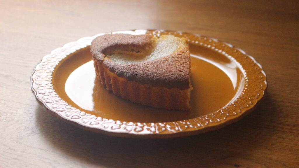梨のタルト型ケーキ