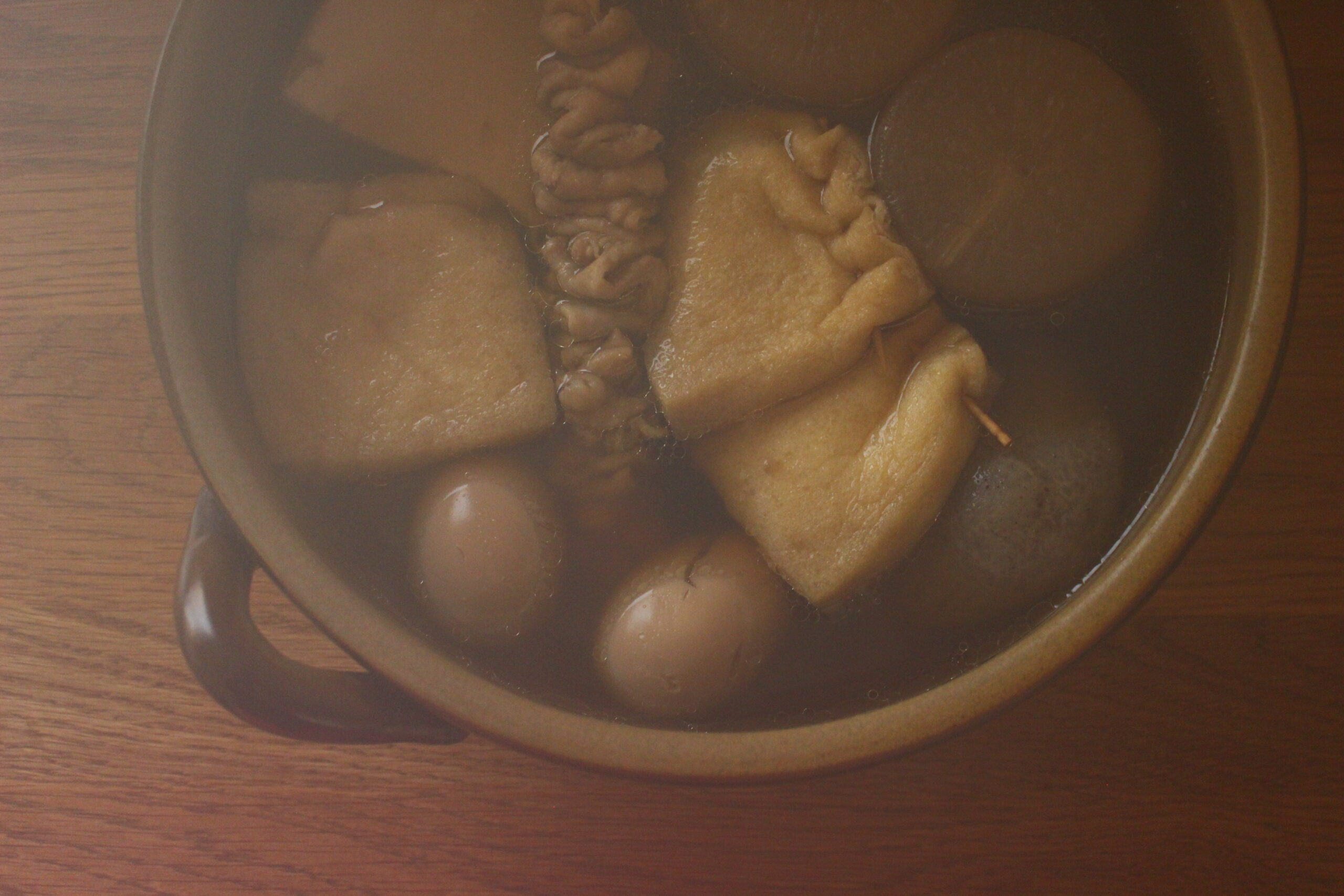 鶏皮とおでん – ひよこ食堂