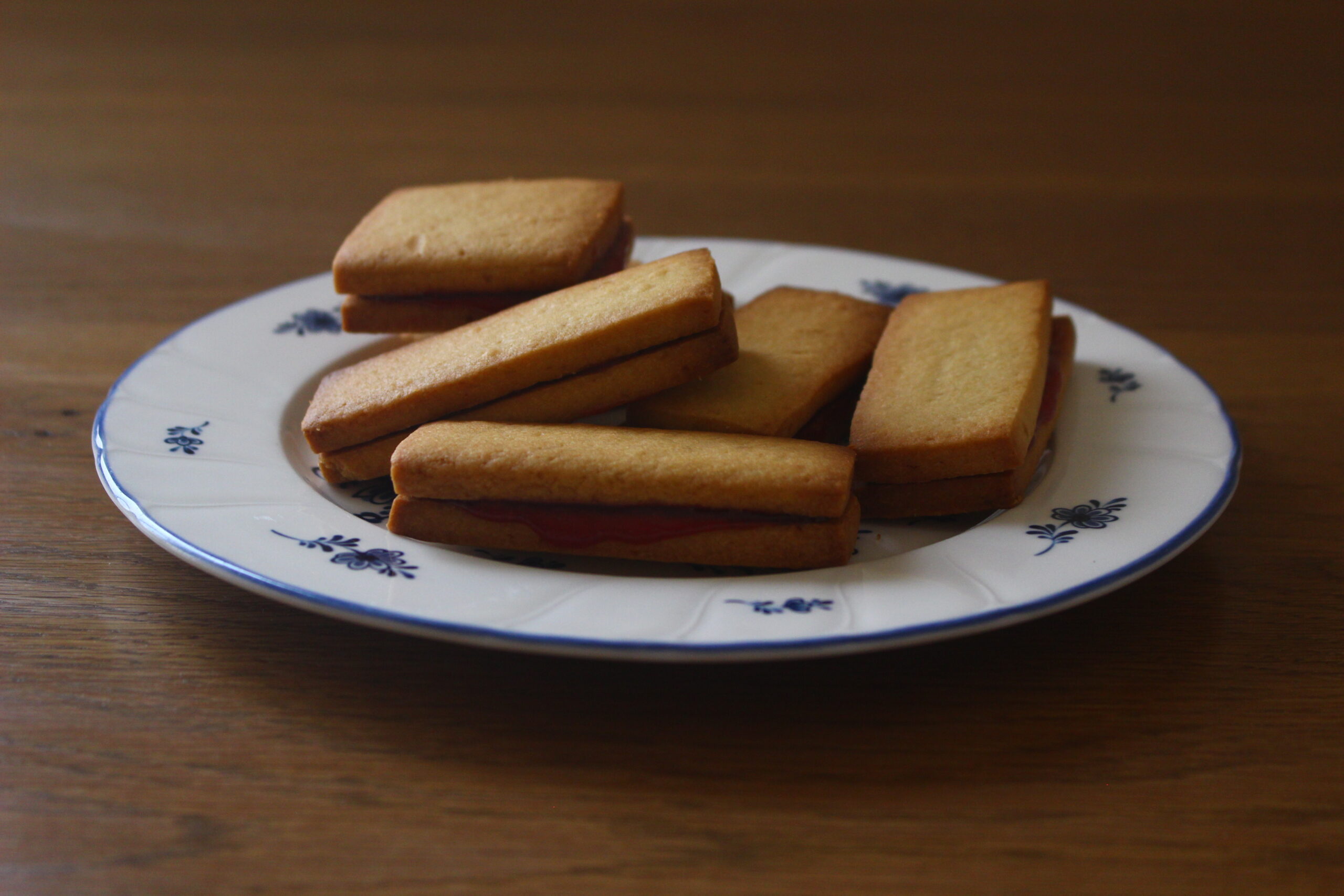 いちごジャムサンドクッキー – ひよこ食堂