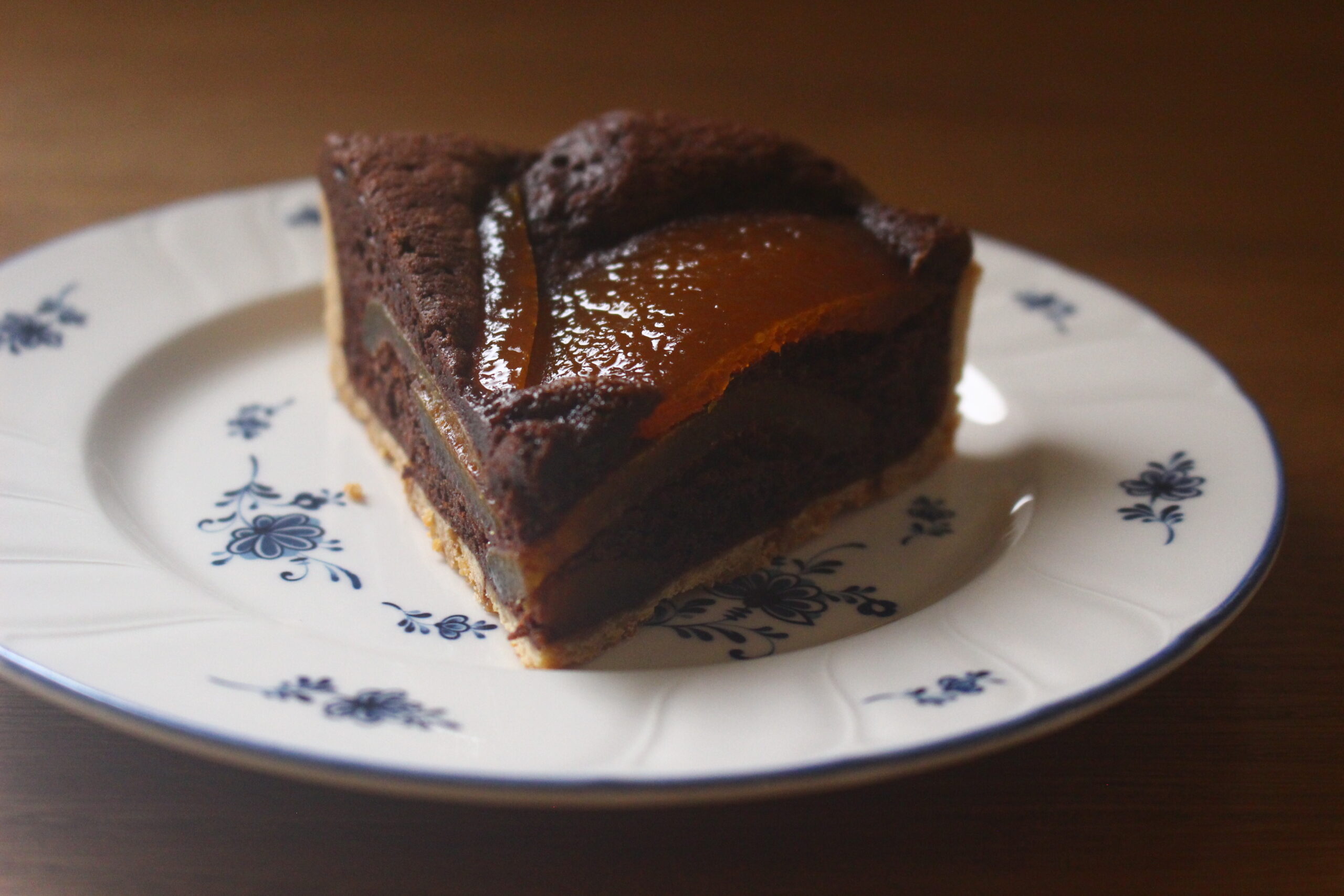 はっさくピールのチョコレートケーキタルト