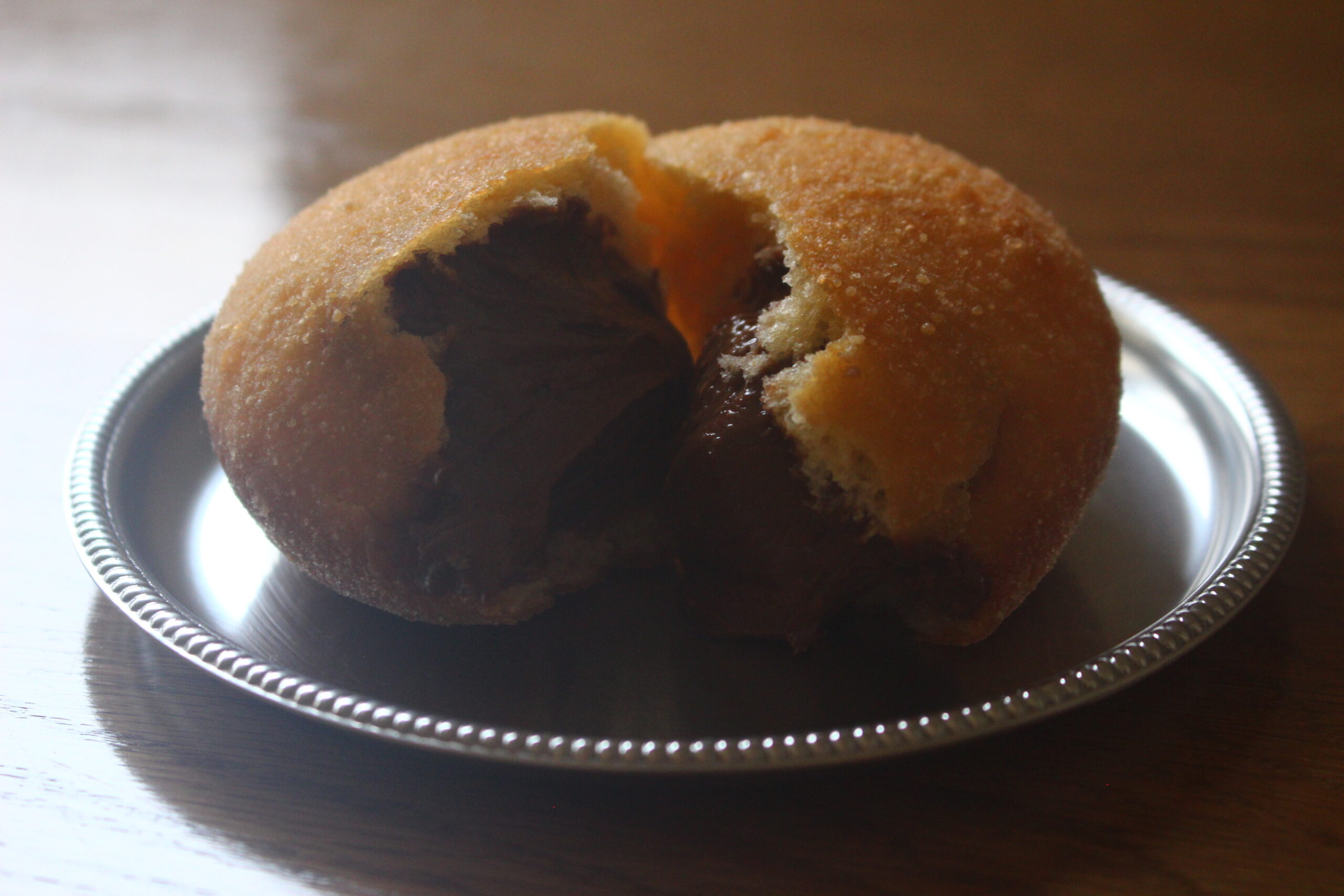 チョコカスタードクリームドーナツ