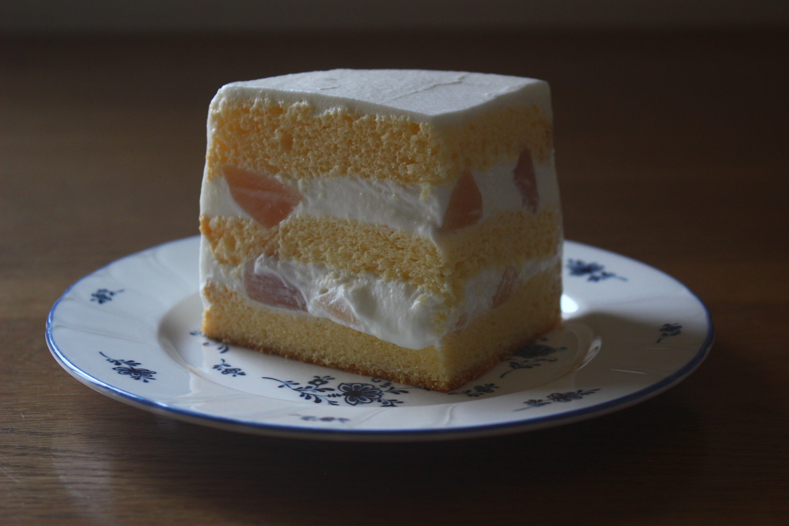 桃のショートケーキ