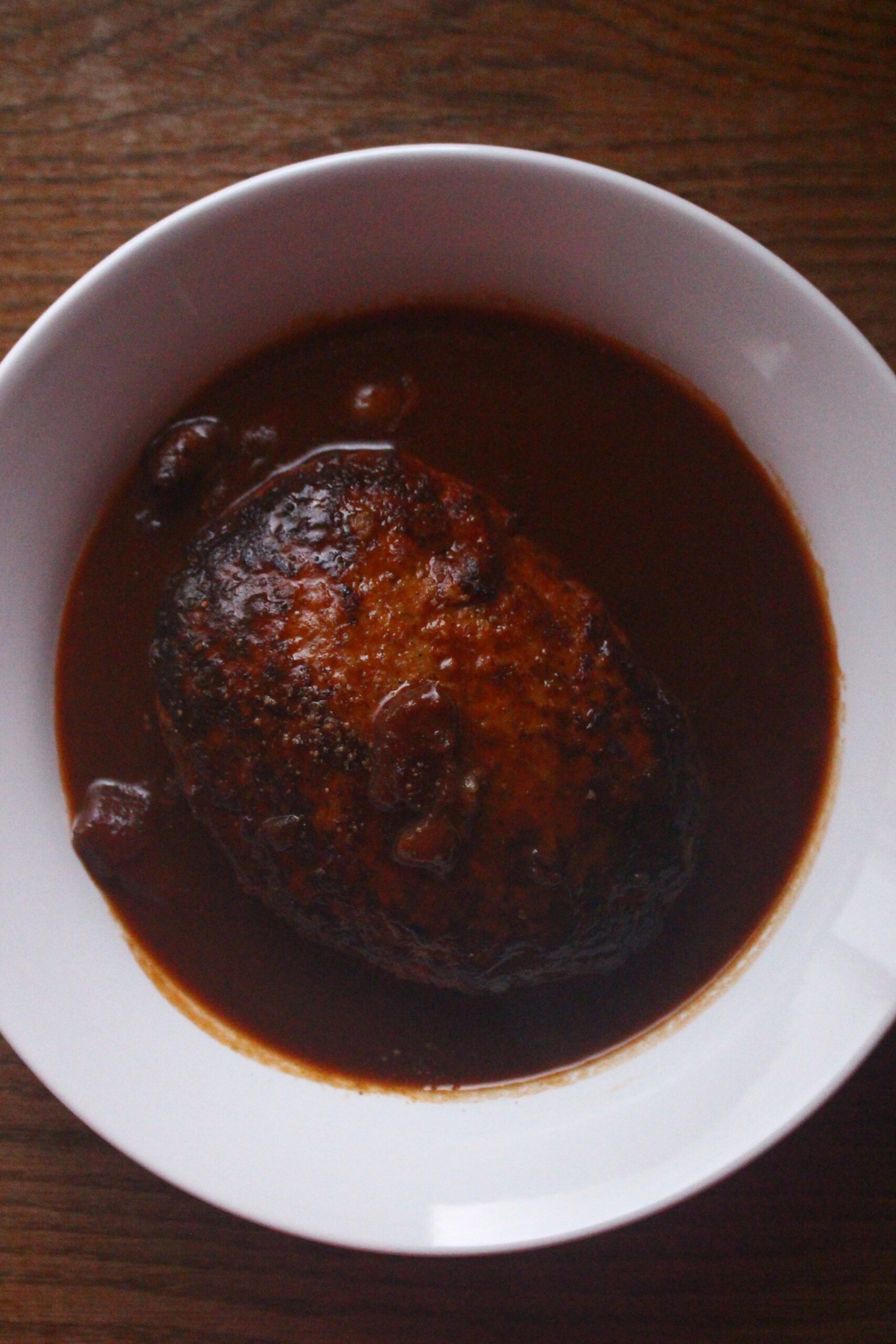 デミカレーソースハンバーグ