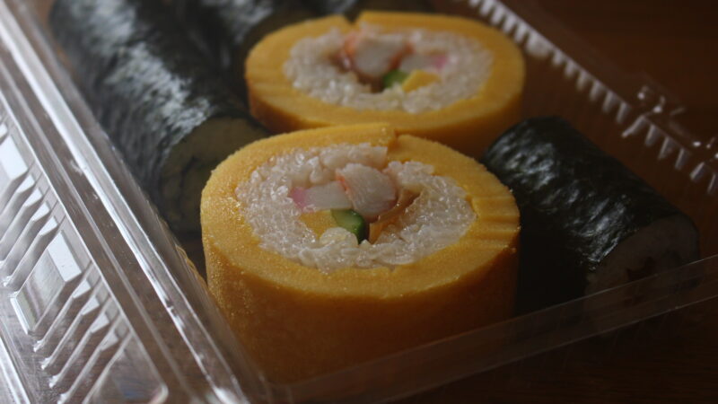 玉子太巻き寿司とかんぴょう巻き