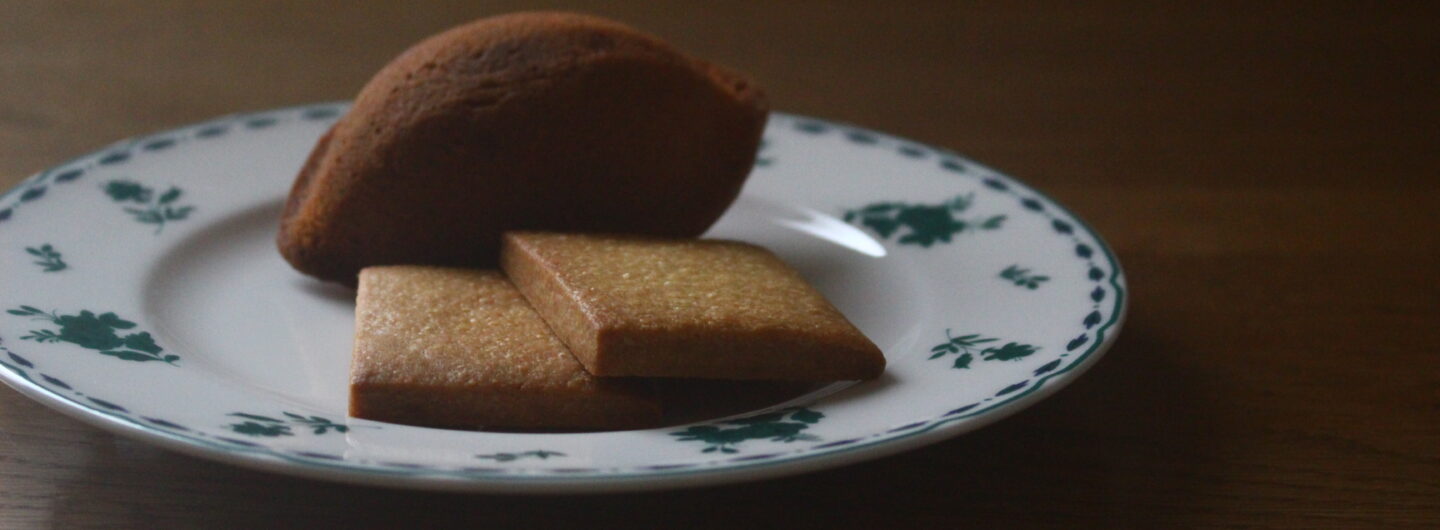 柑橘ピールケーキとクッキー