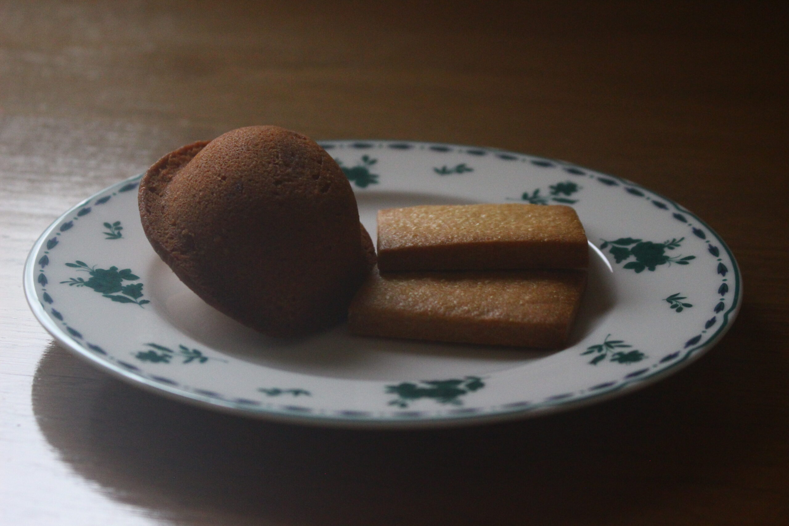 柑橘ピールケーキとクッキー