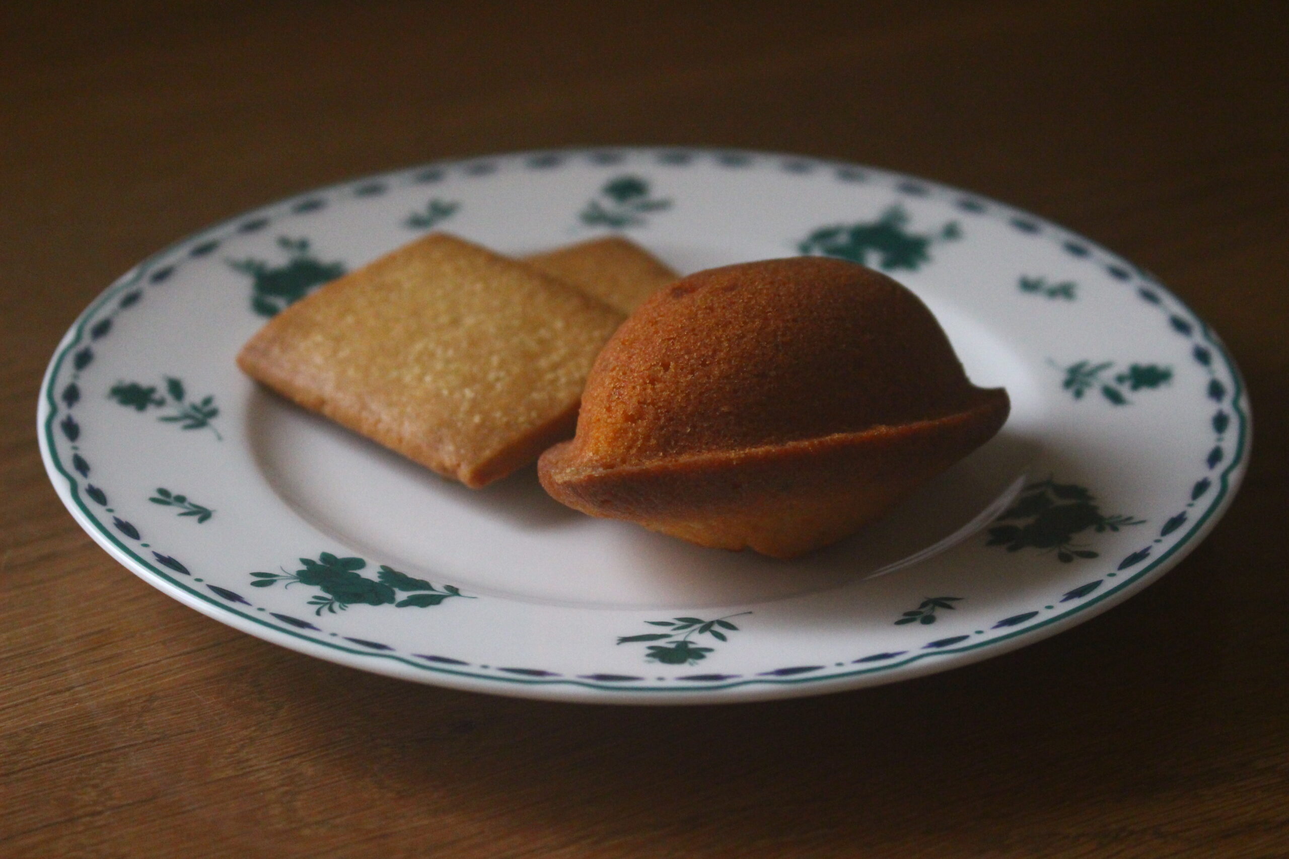 柑橘ピールケーキとクッキー